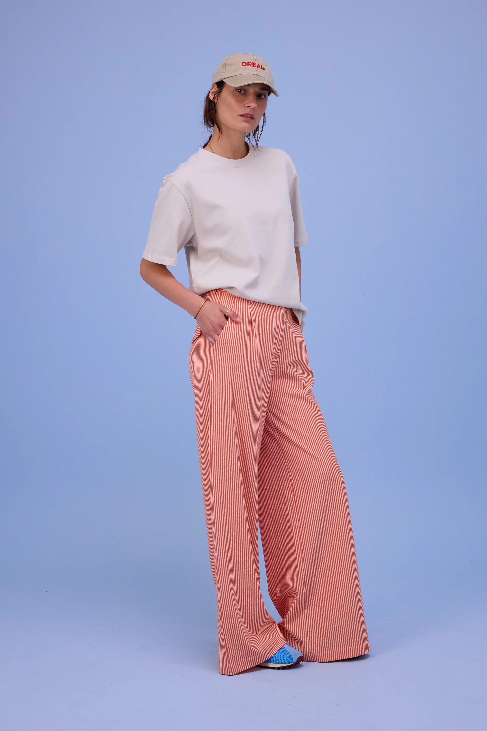 Haiden T-shirt in almond - Image 9