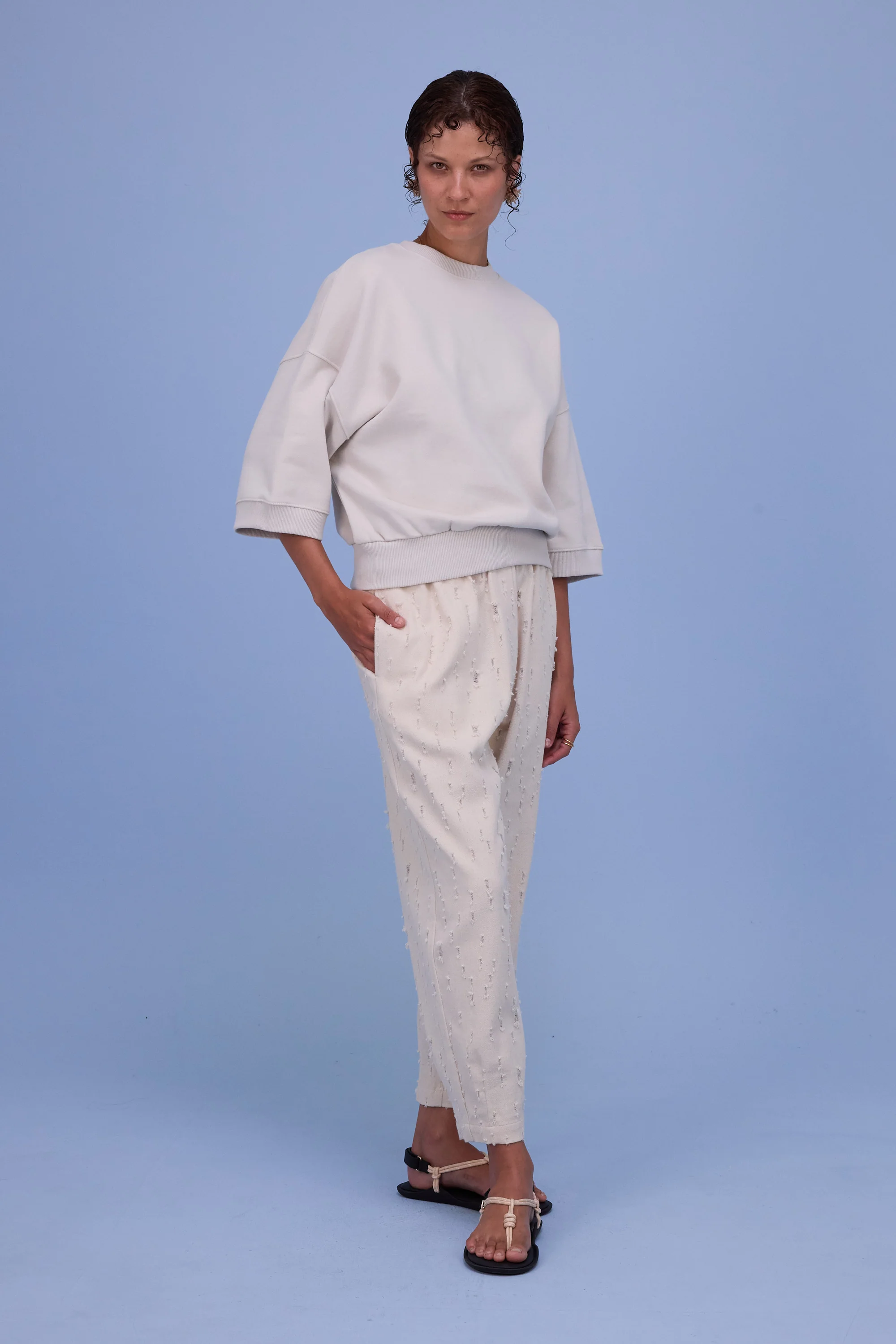 Hibiscus sweater in almond - Image 4
