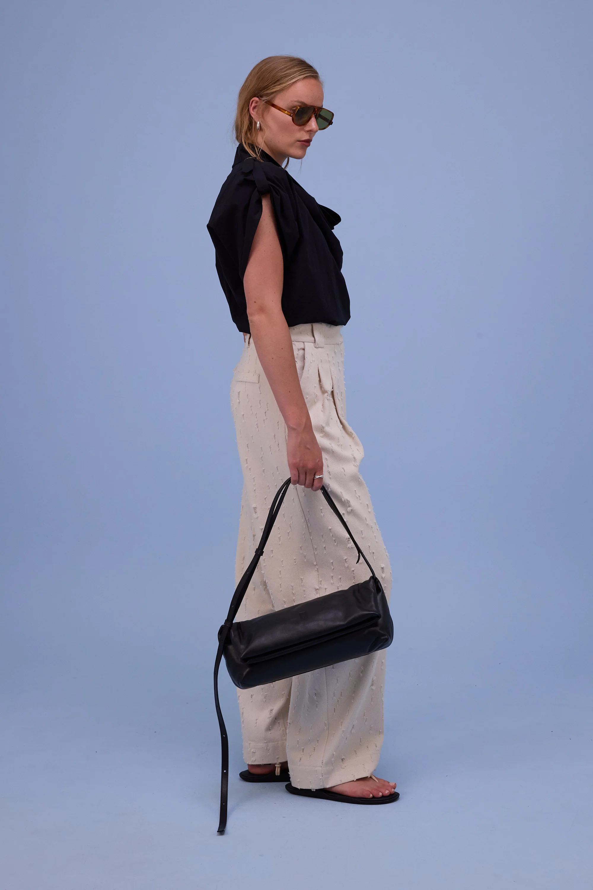 Flora zwarte blouse - Image 5