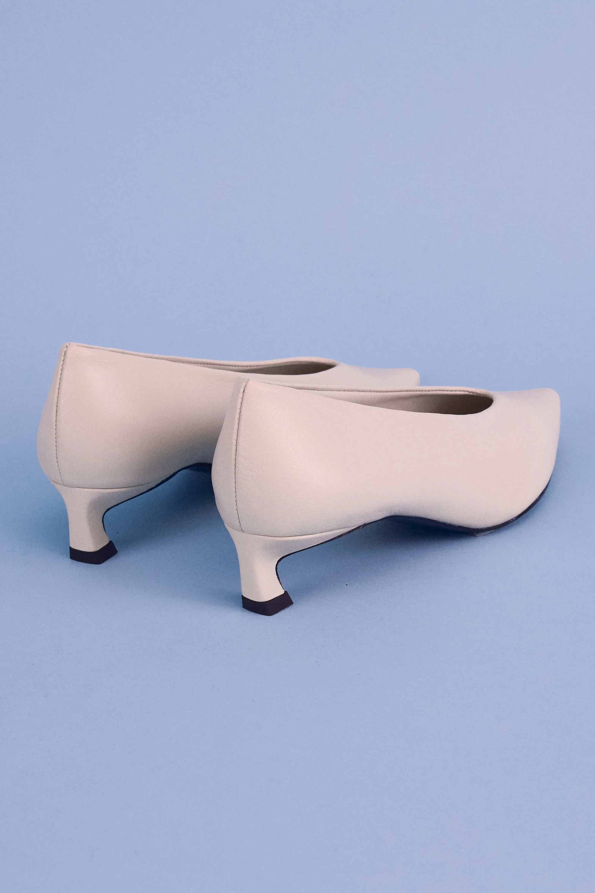 Heaven pump in chalk white - Image 5