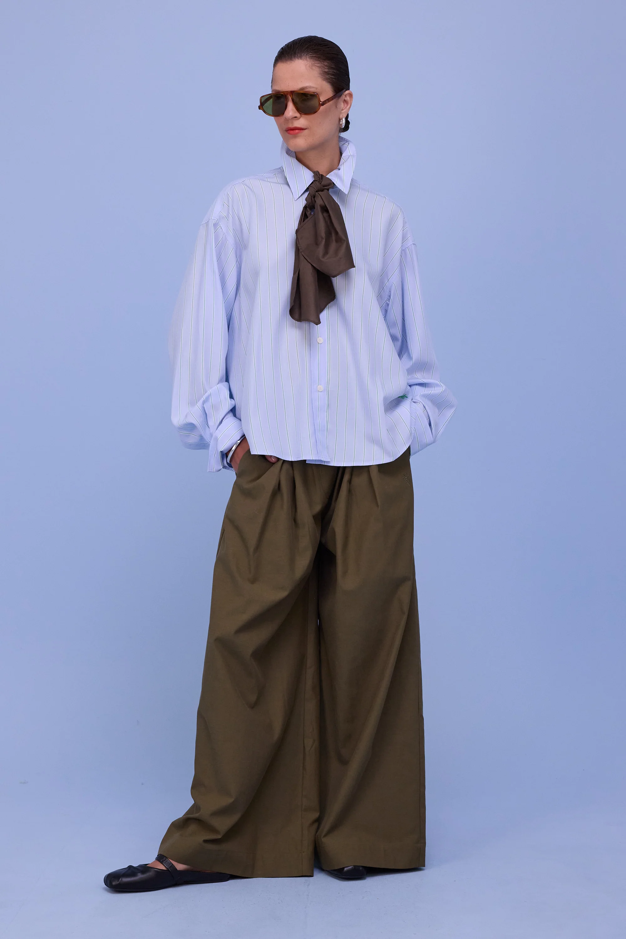 Hee sjaaltje in dark khaki - Image 4