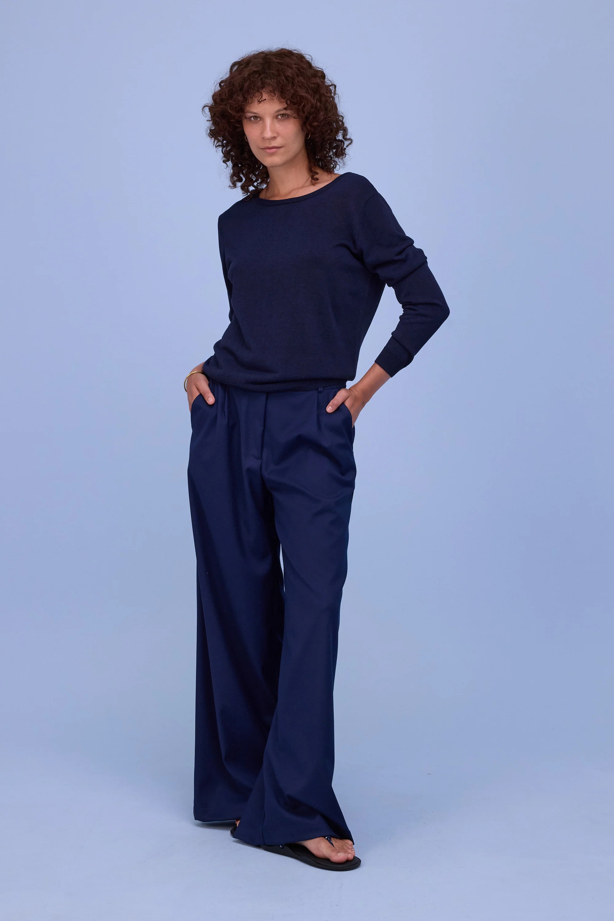 Hortos trui in dark navy - Image 6