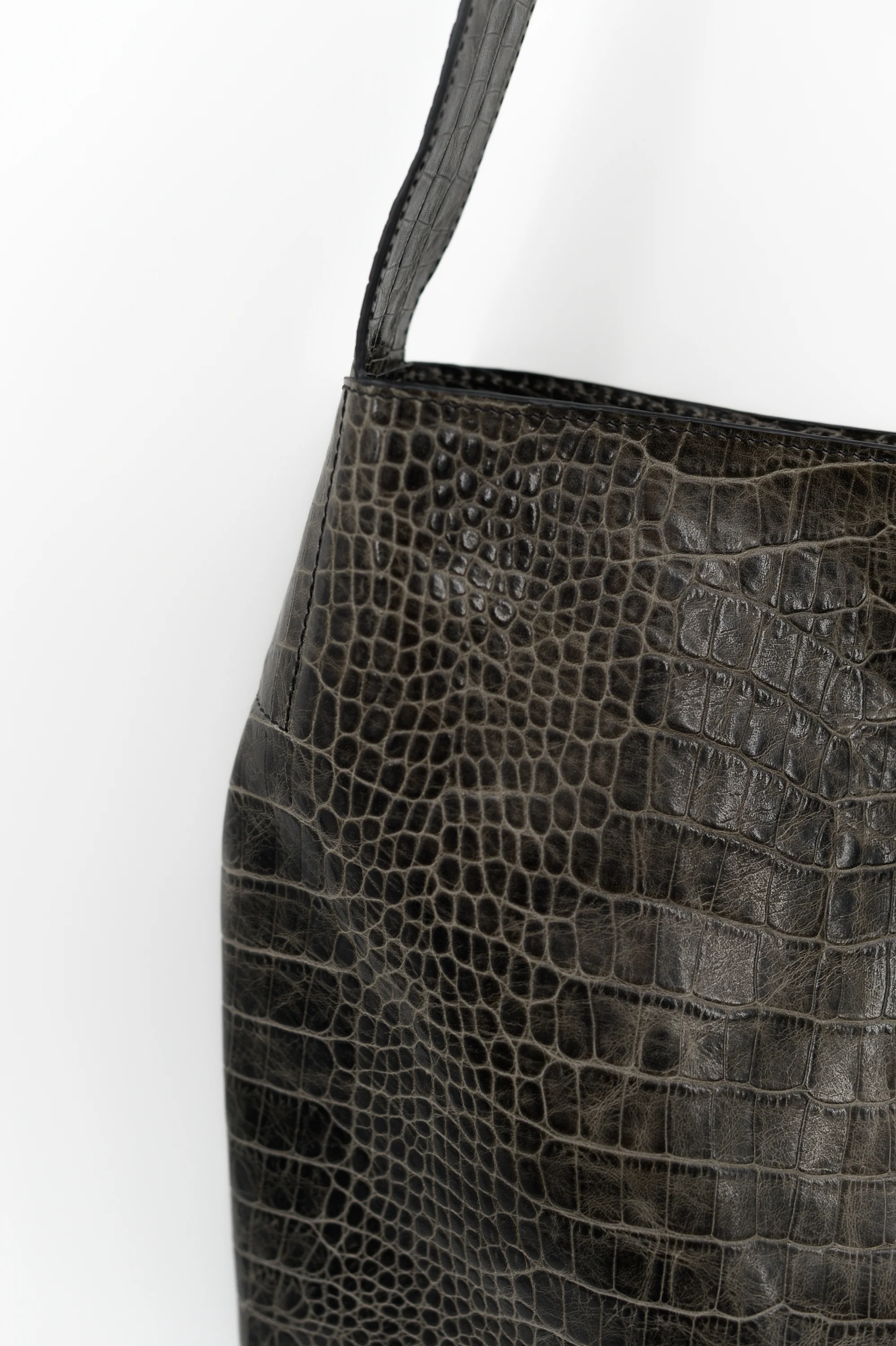 Big crossbody handtas in croco black olive - Image 3