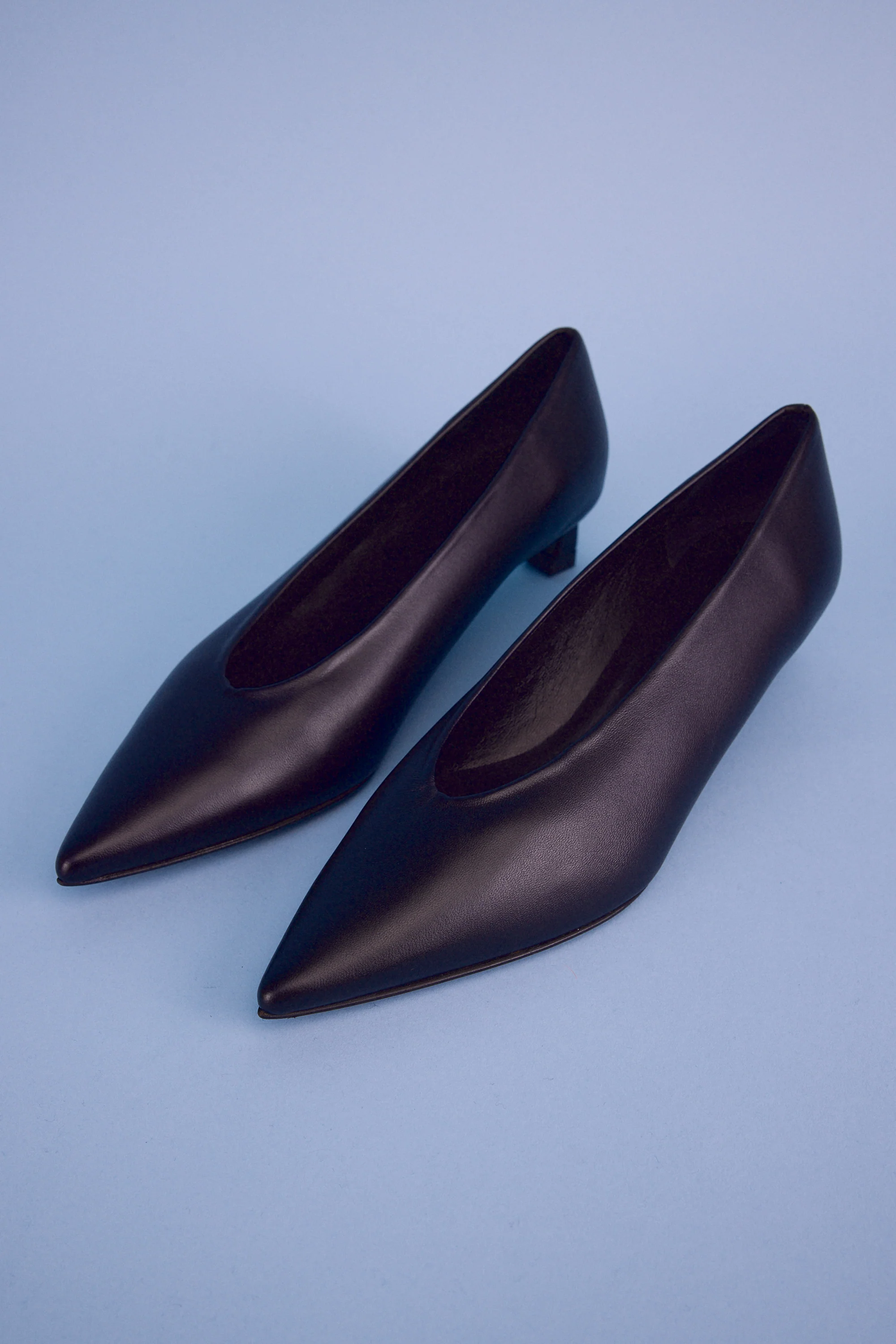 Heaven pump in black - Image 6
