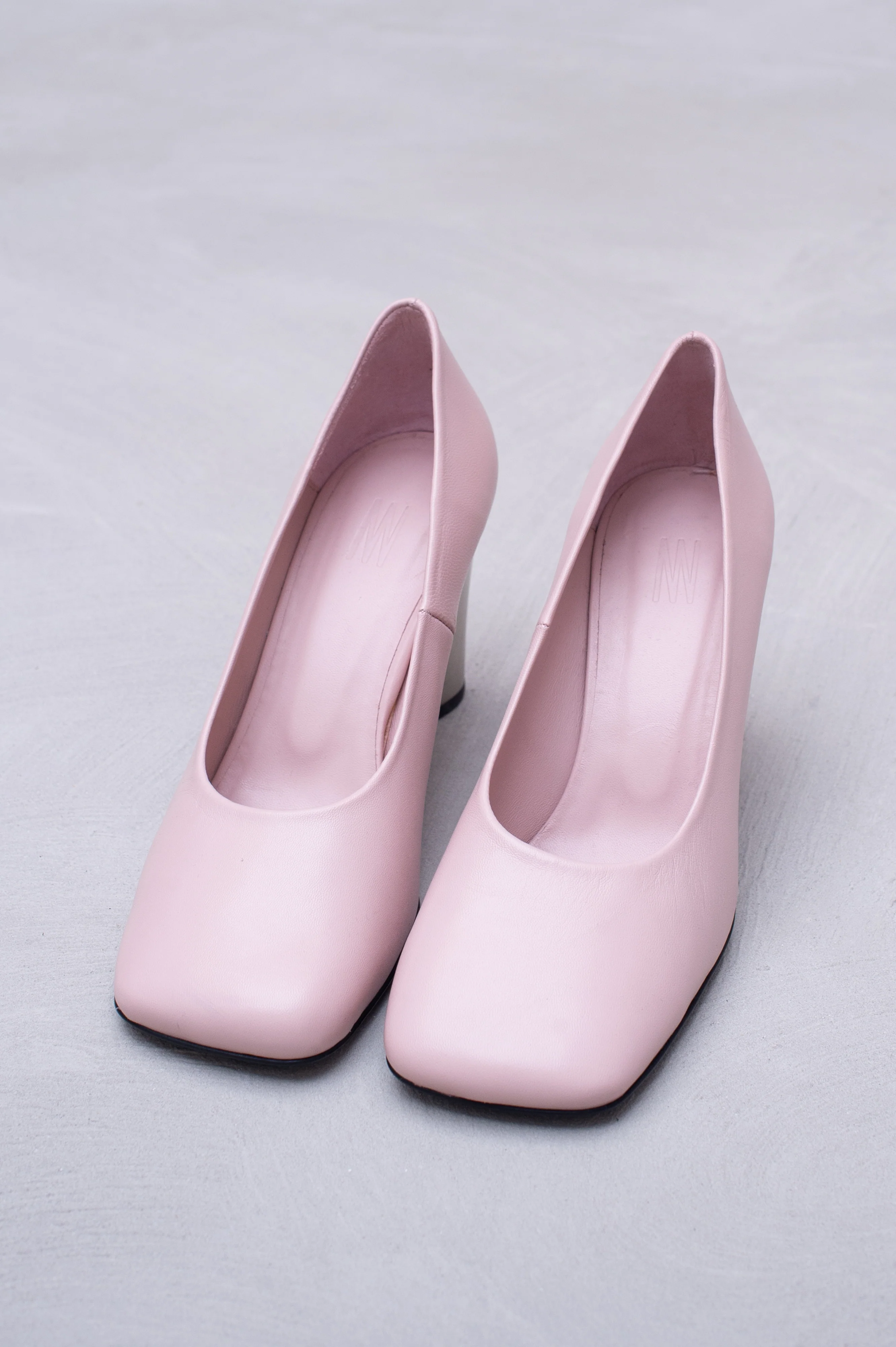 Flume pump in cameo rose - Image 2