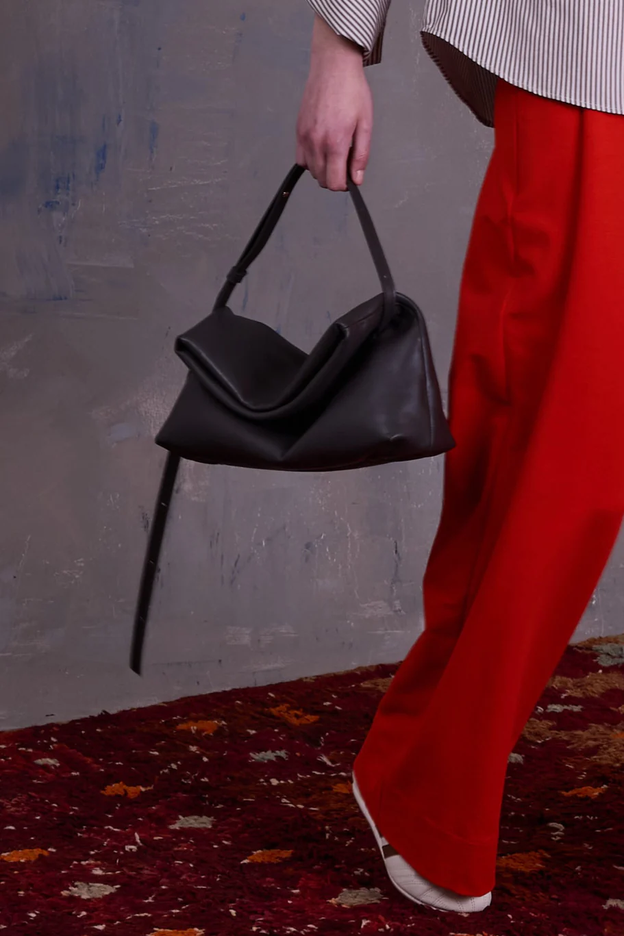 Gennaro handtas in nappa charcoal - Image 6