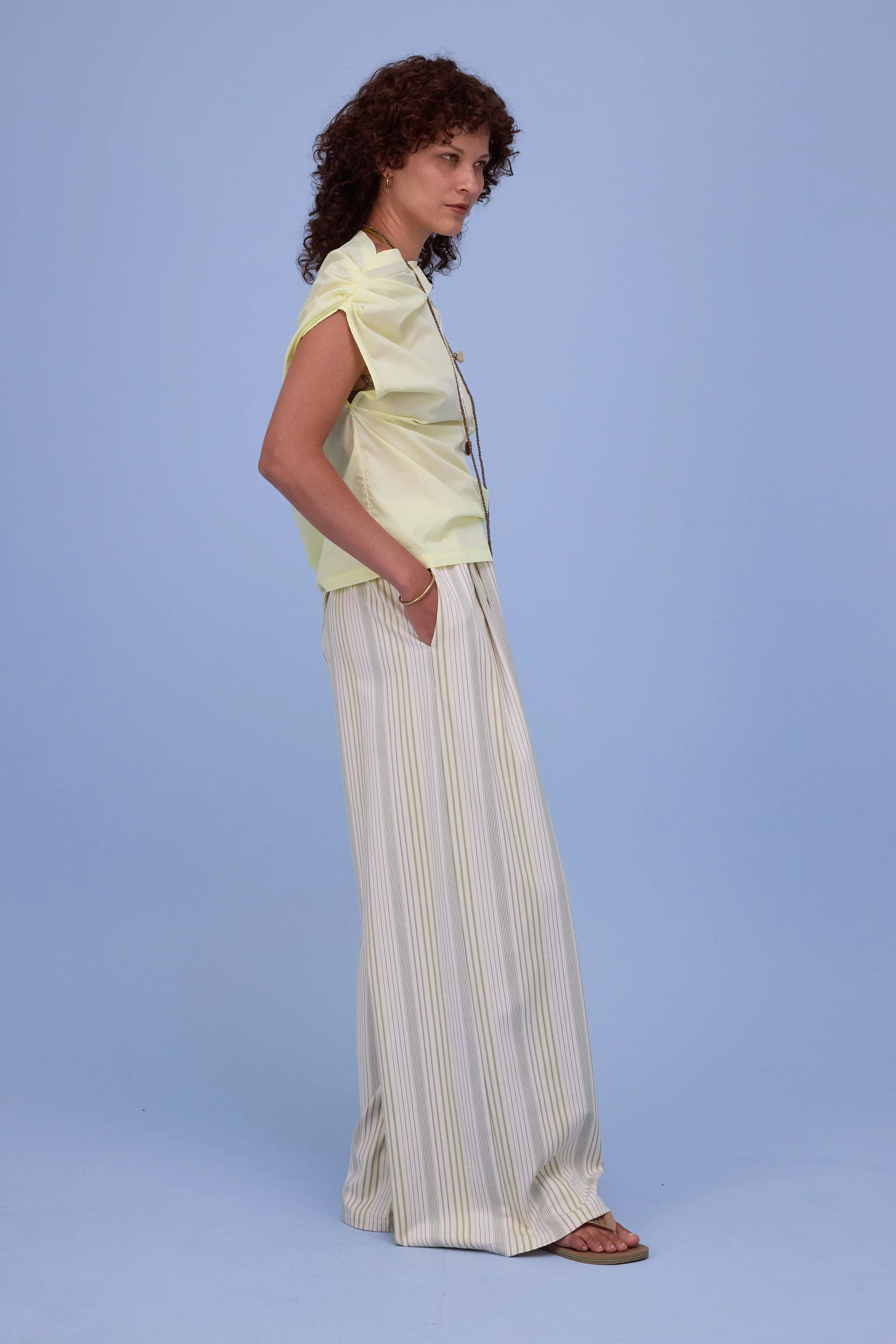Feline top in tender yellow - Image 5