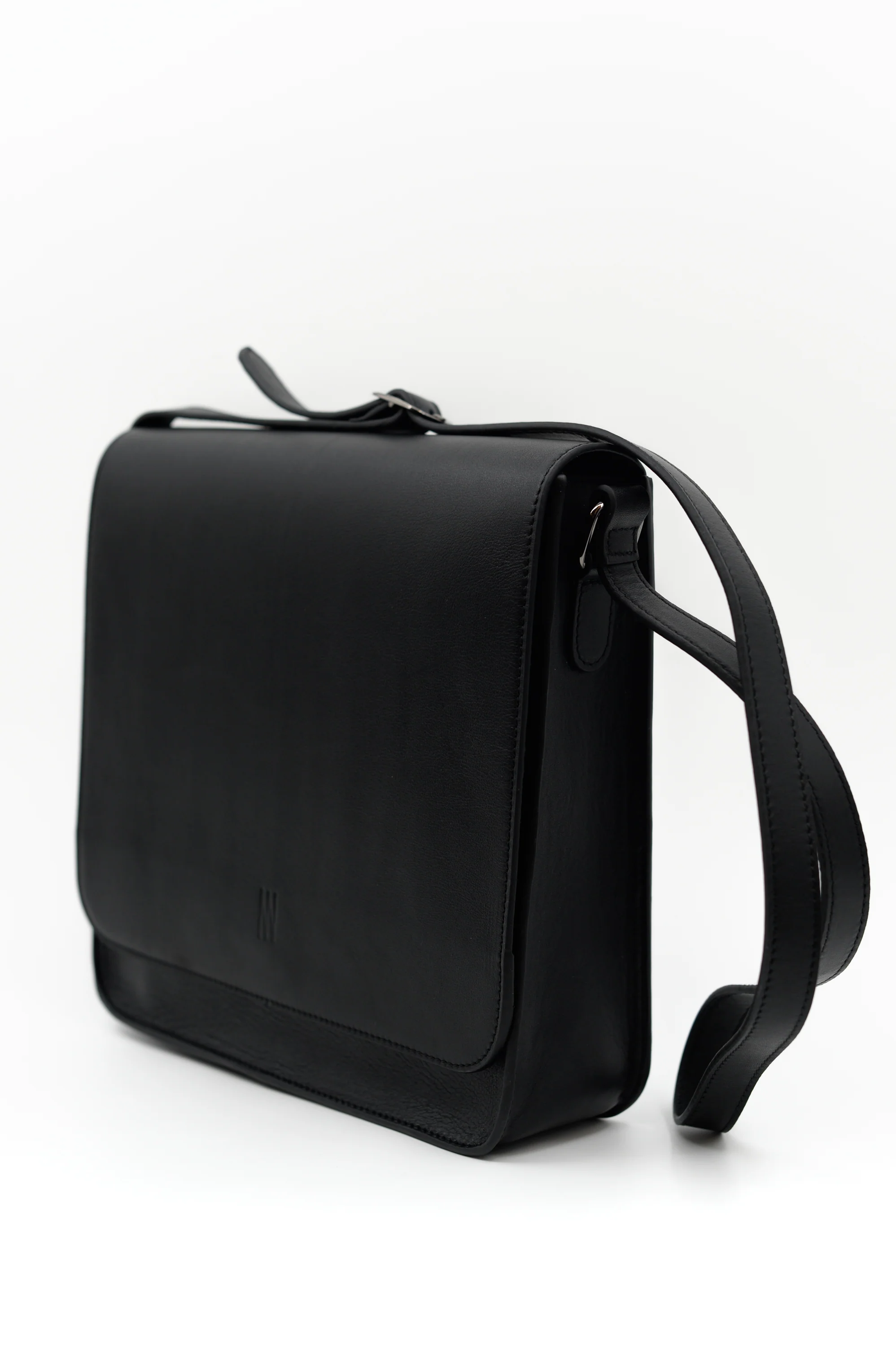 Medium crossbody handtas in zwart nappaleer - Image 3
