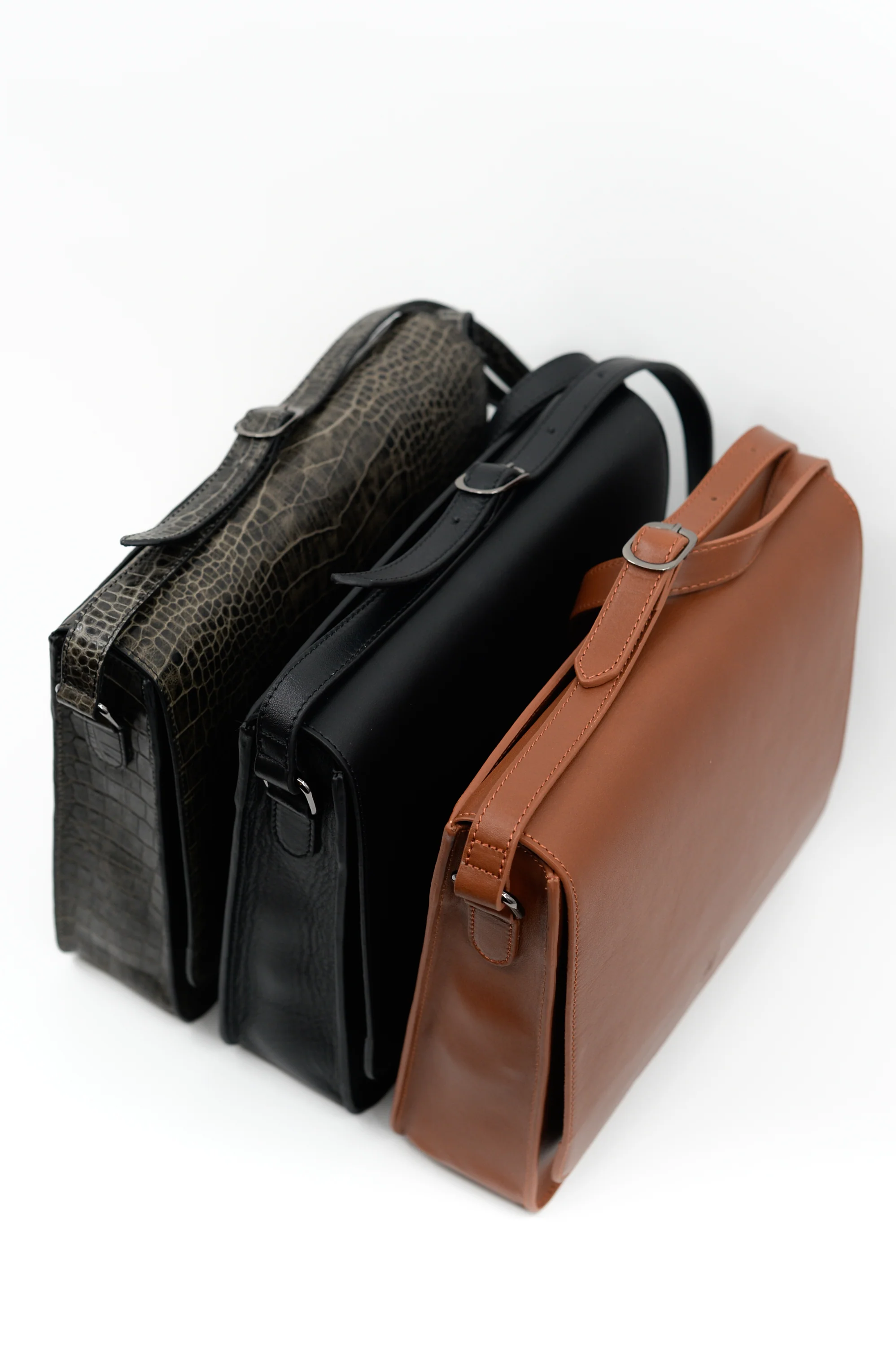 Medium crossbody handtas in zwart nappaleer - Image 6