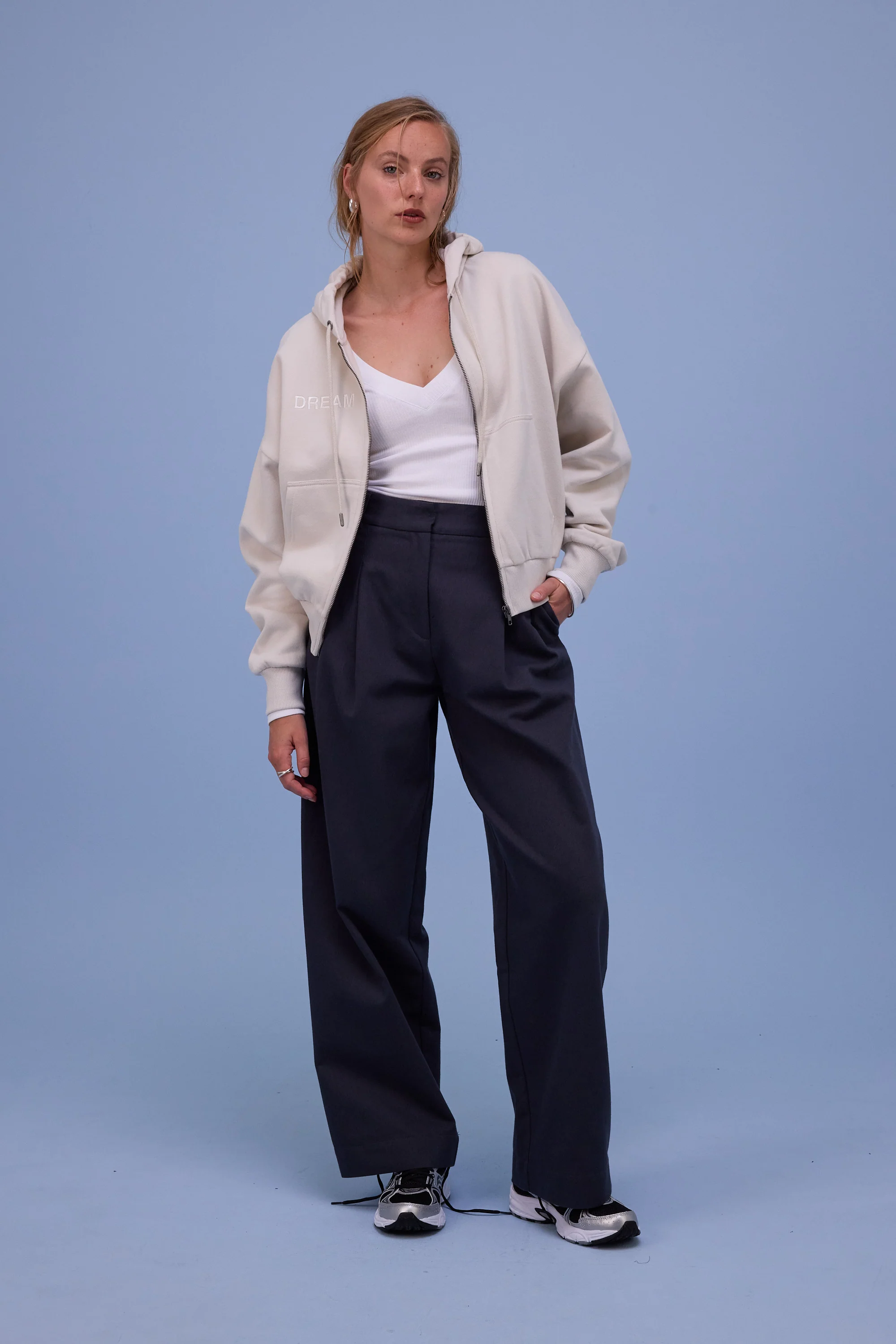 Hada hoodie in almond - Image 6