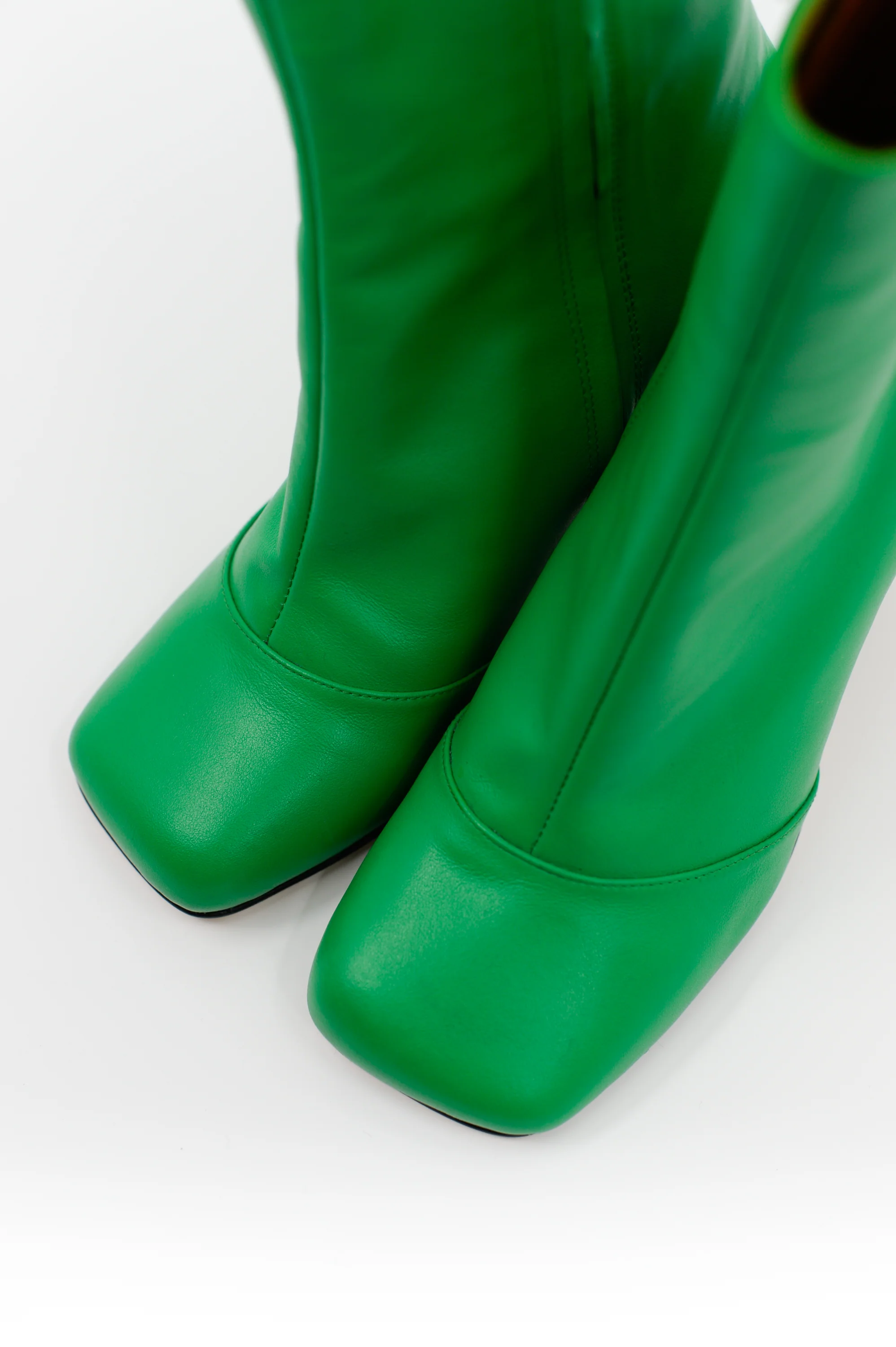 Eames laarsje in bright green - Image 4