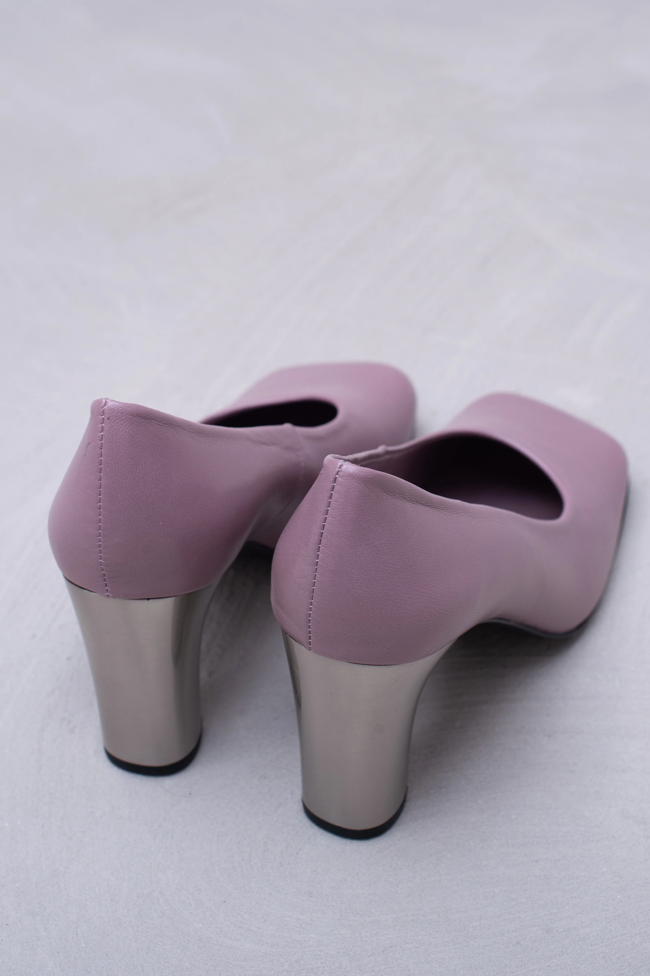 Flume pump in mauve - Image 7