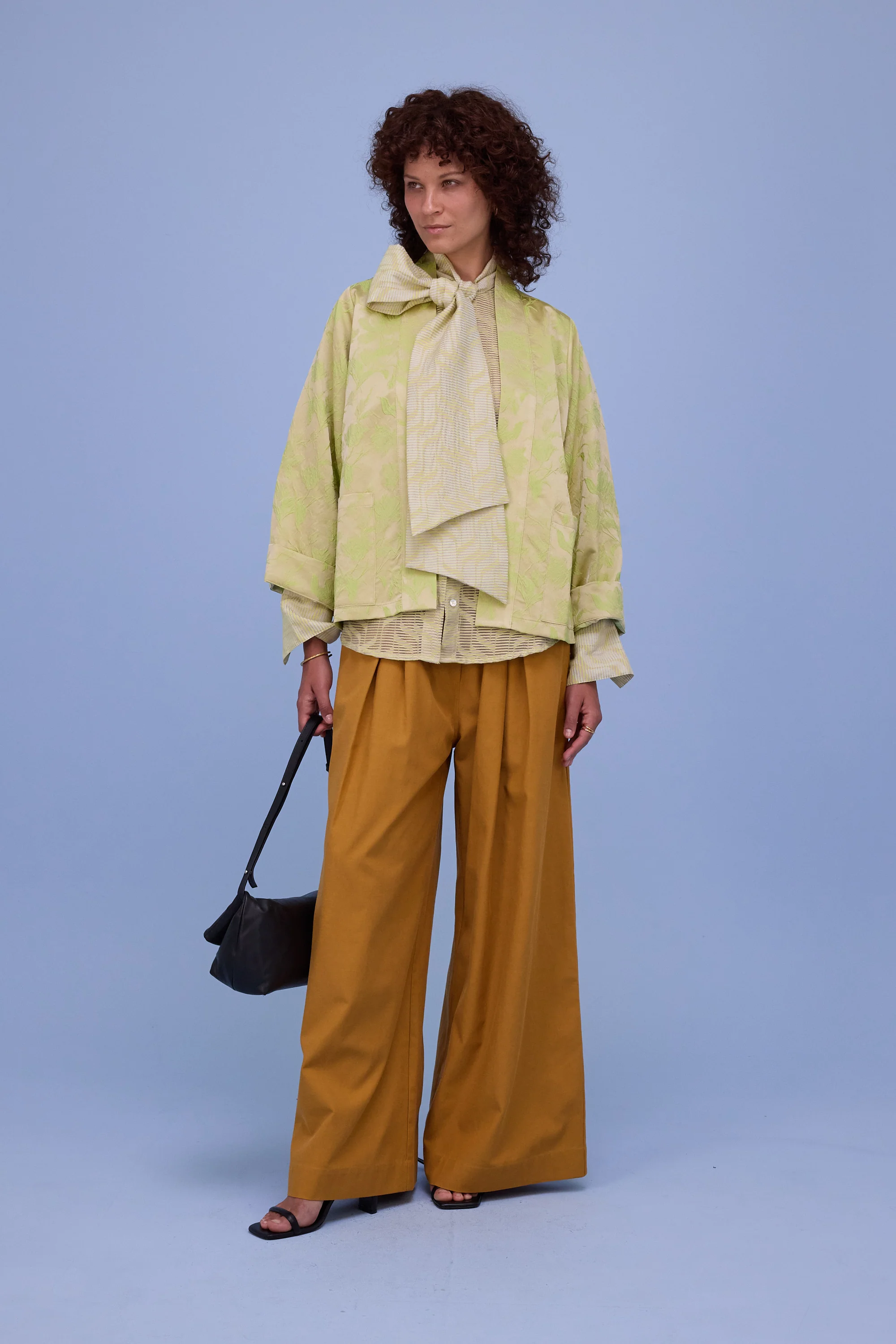 Flenn kimono in lime glow jacquard - Image 7