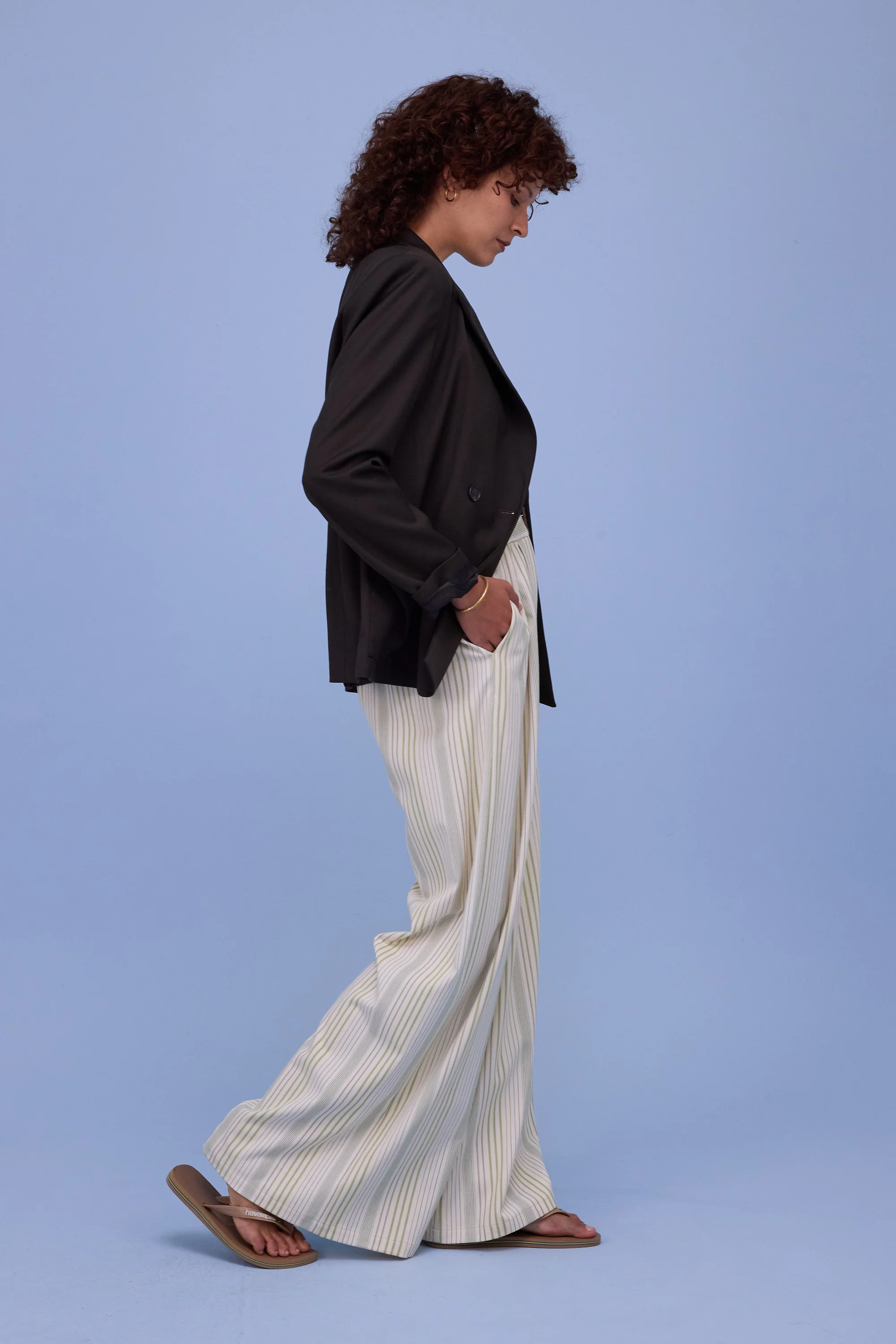 Davos blazer in black olive - Image 3