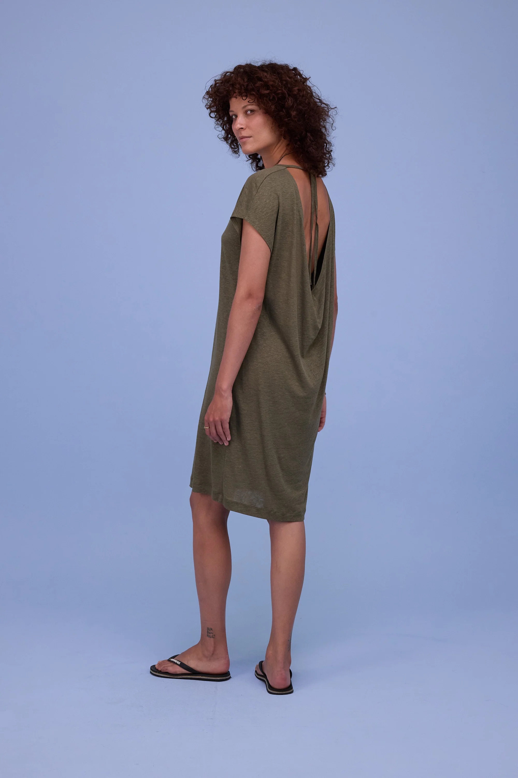 Fenise jurk in dark olive - Image 2