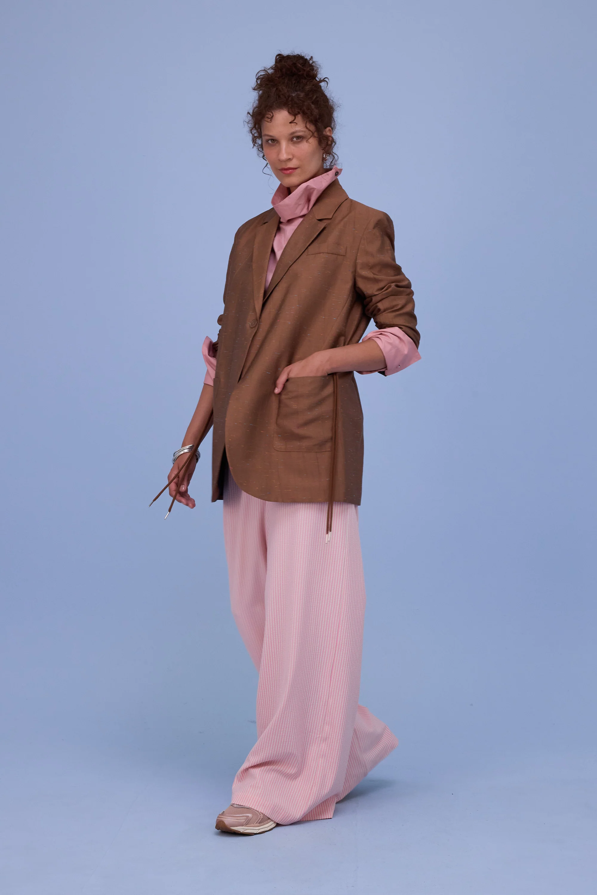 Harmon blazer in biscuit santoso - Image 2