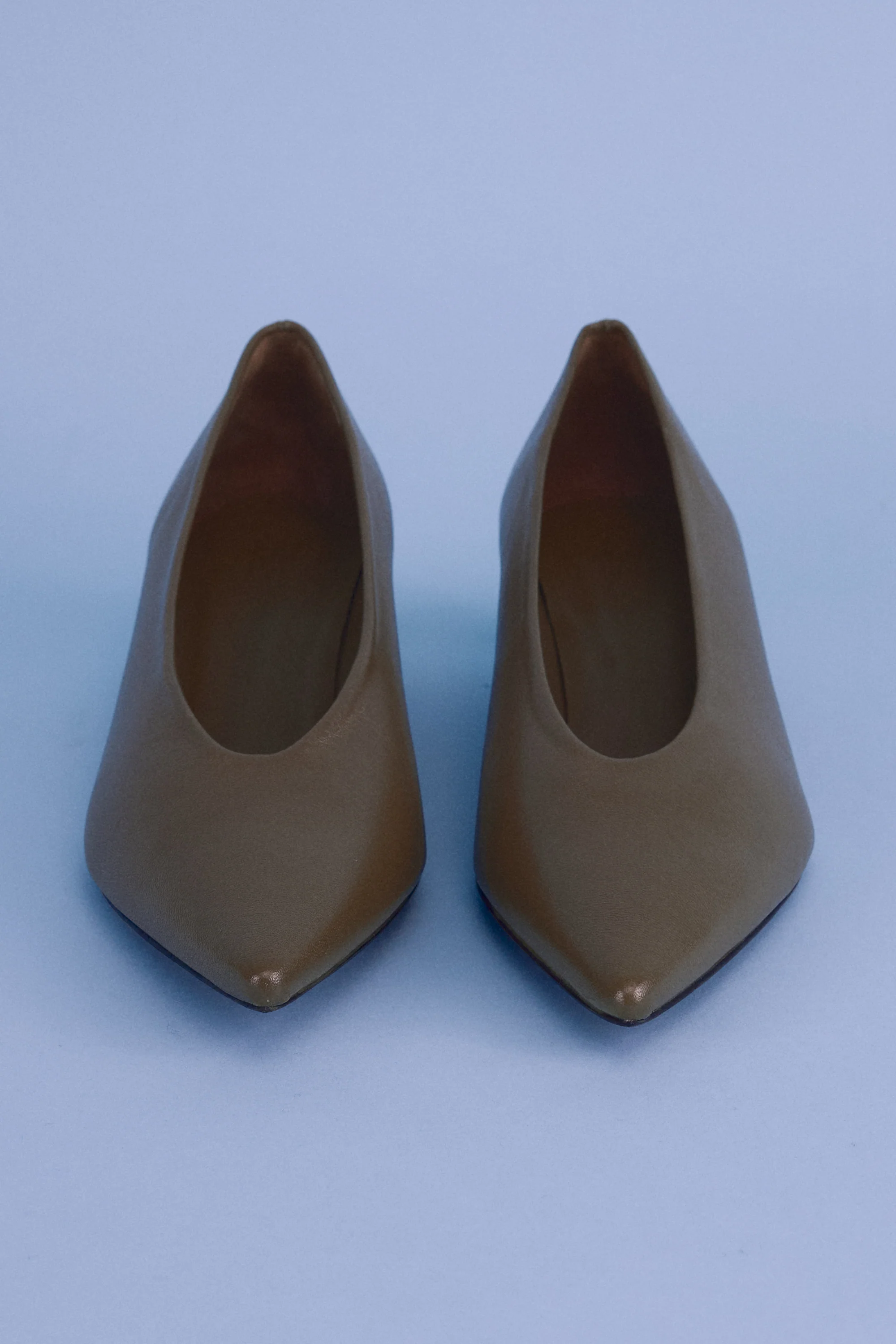 Heaven pump in olive - Image 3