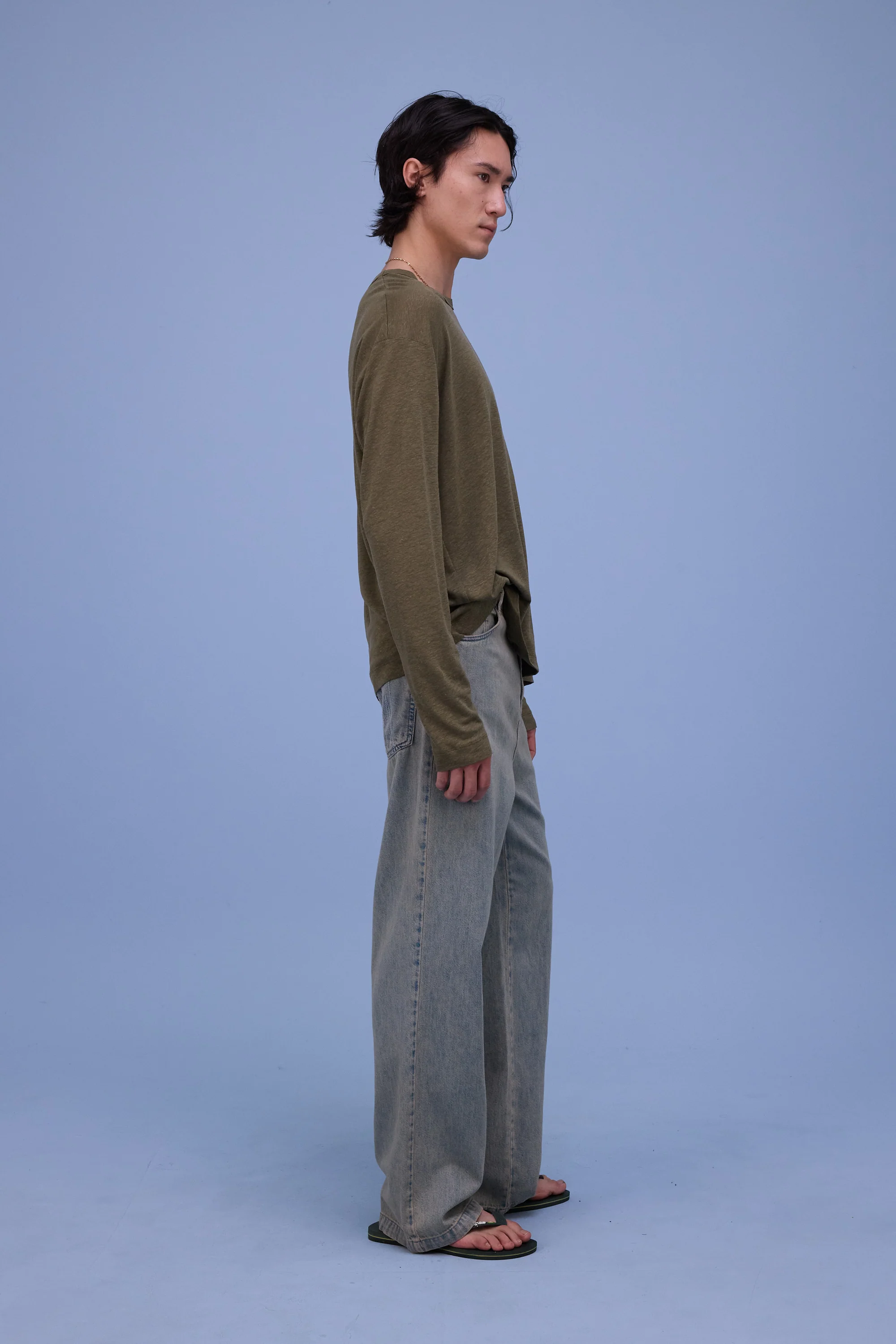 Geoff T-shirt in dark olive - Image 5