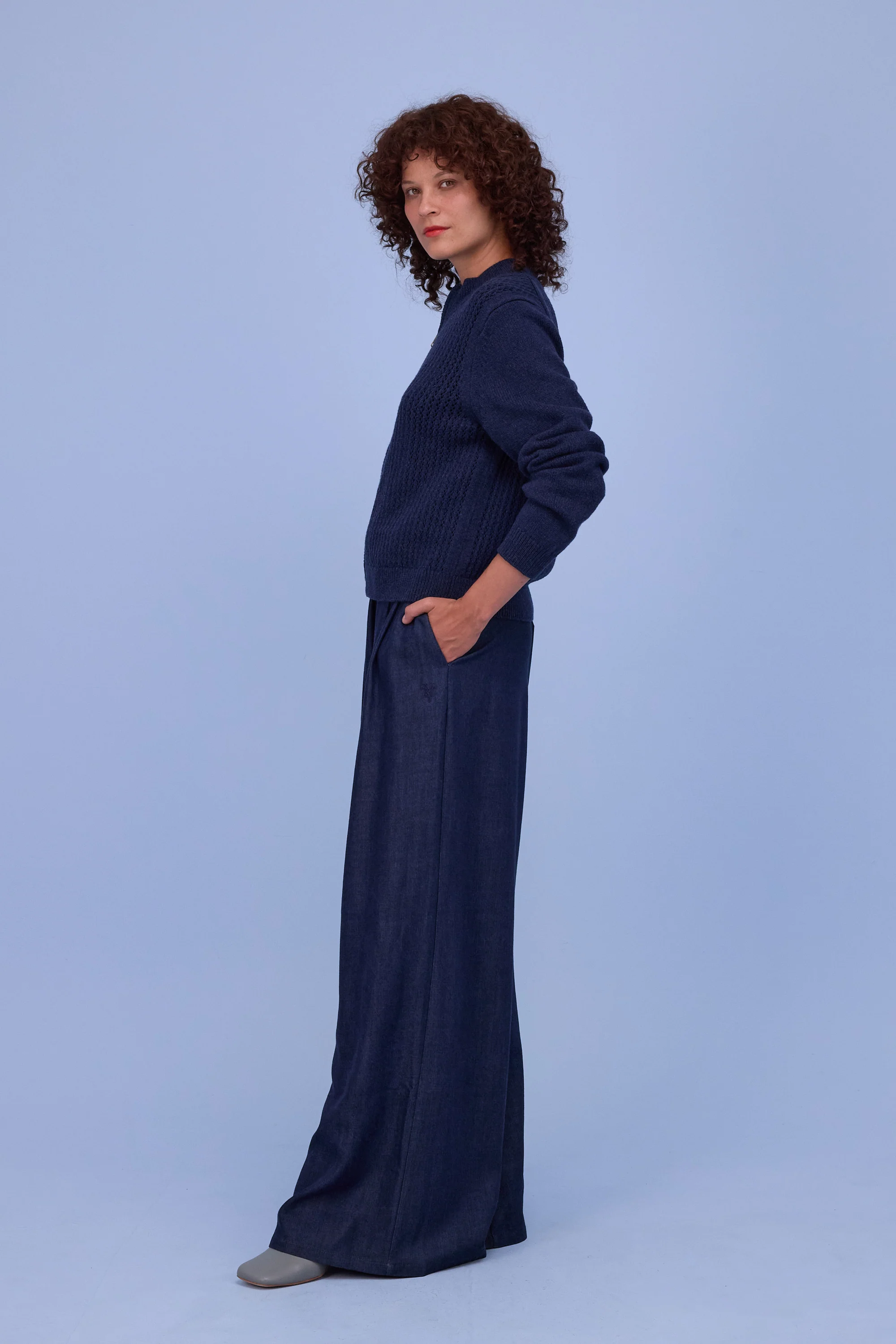 Herklion cardigan in navy - Image 3