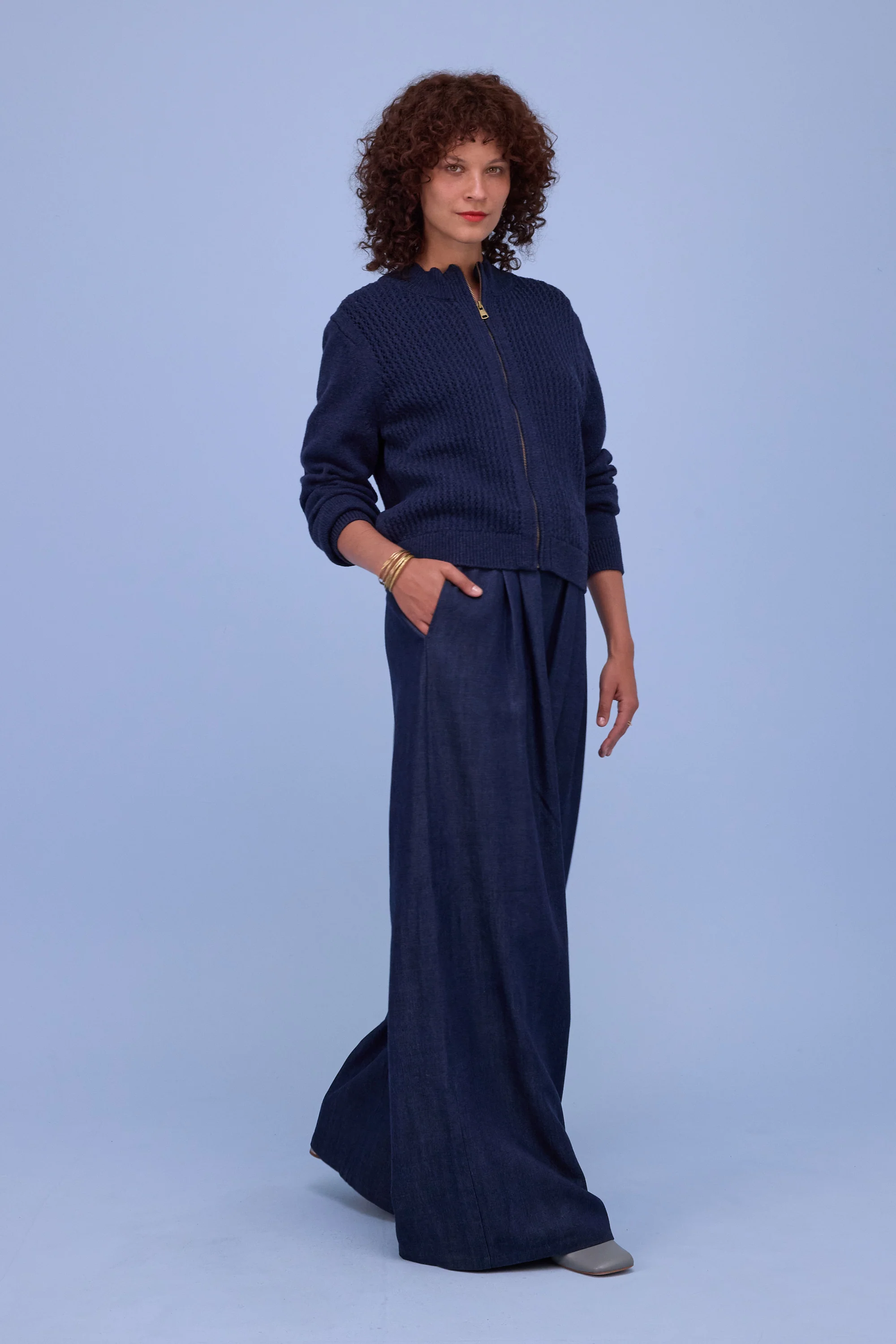 Herklion cardigan in navy - Image 5