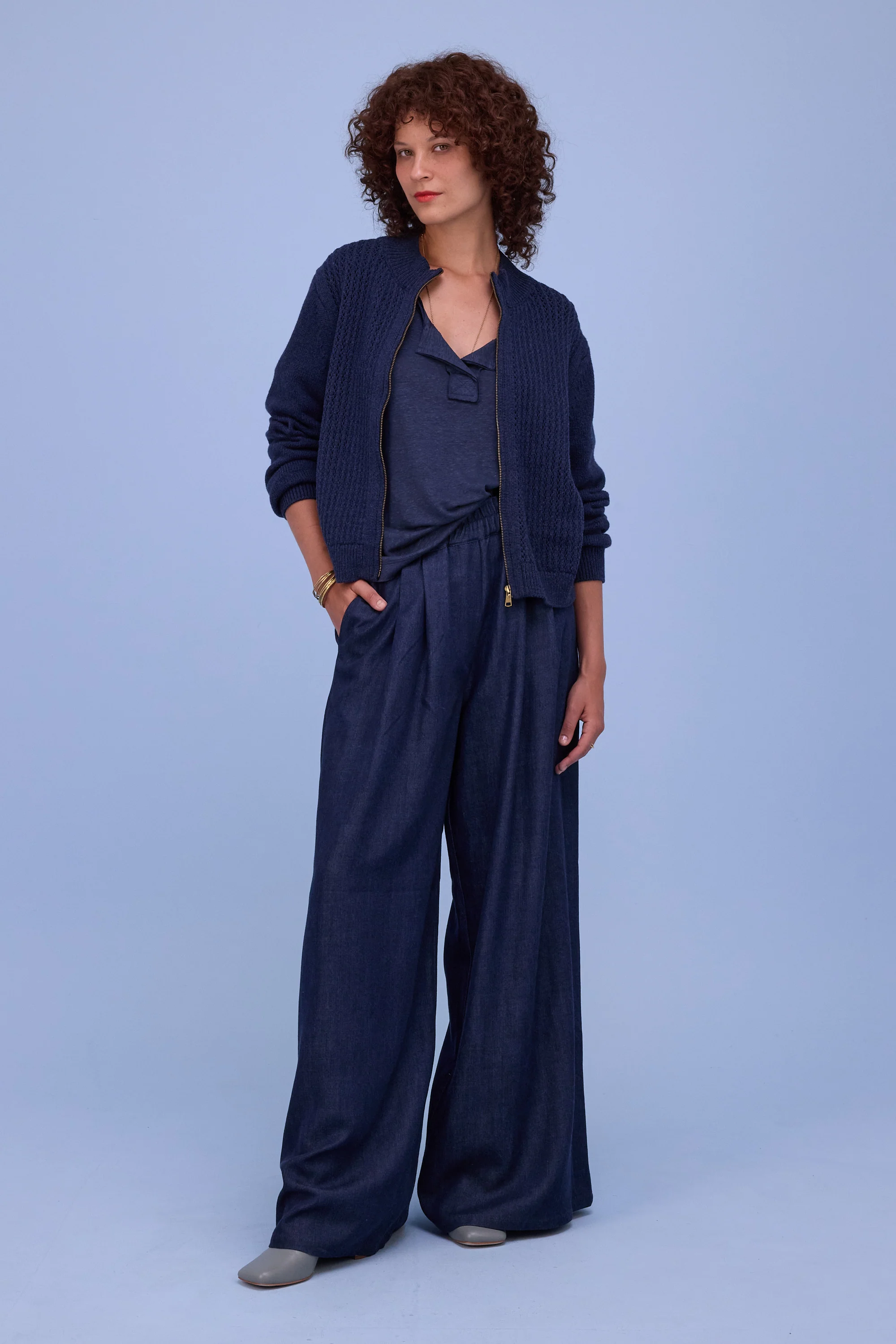 Herklion cardigan in navy - Image 6