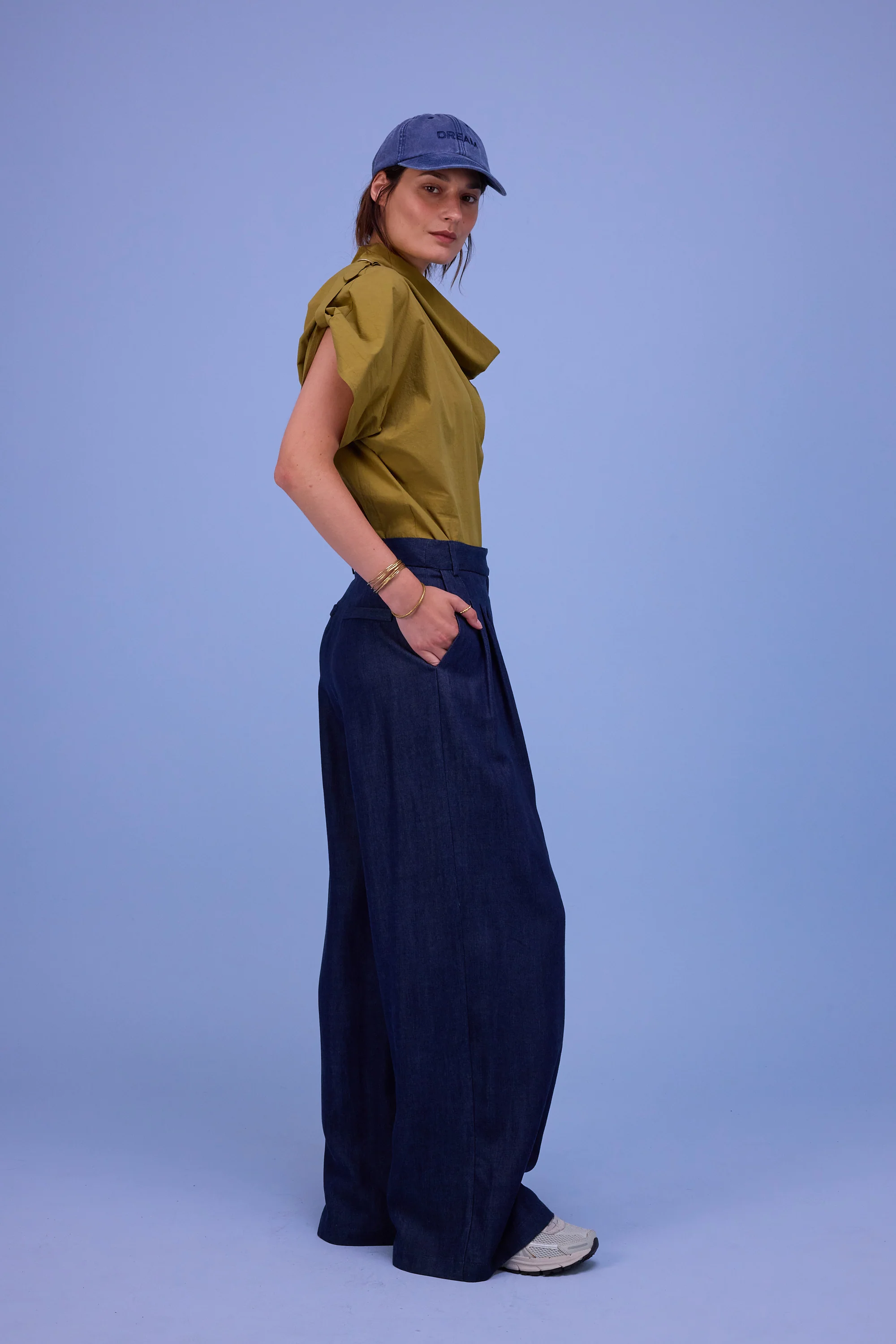 Flora blouse in moss - Image 4