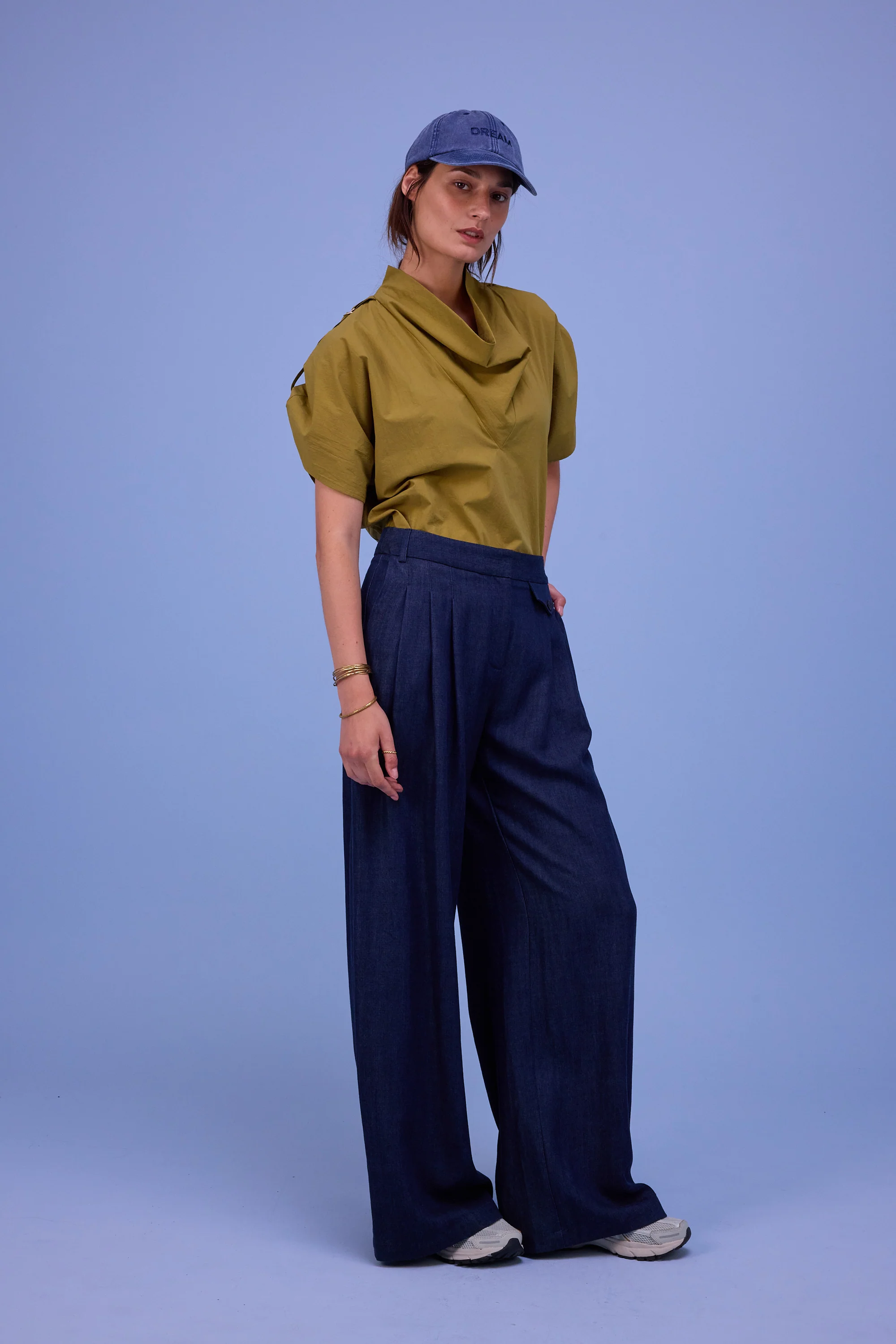 Flora blouse in moss - Image 5