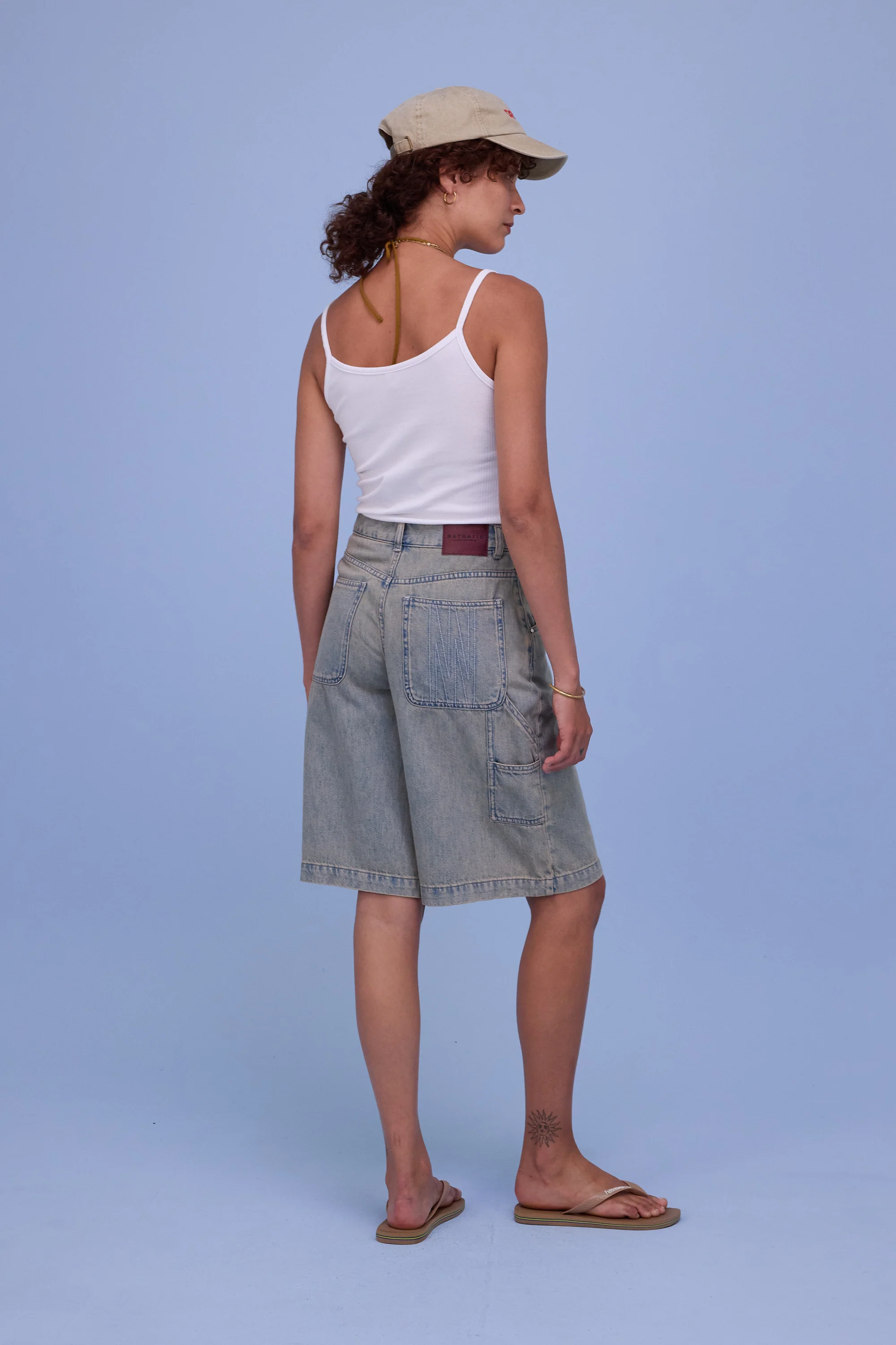Hopper bermuda in sand denim - Image 6