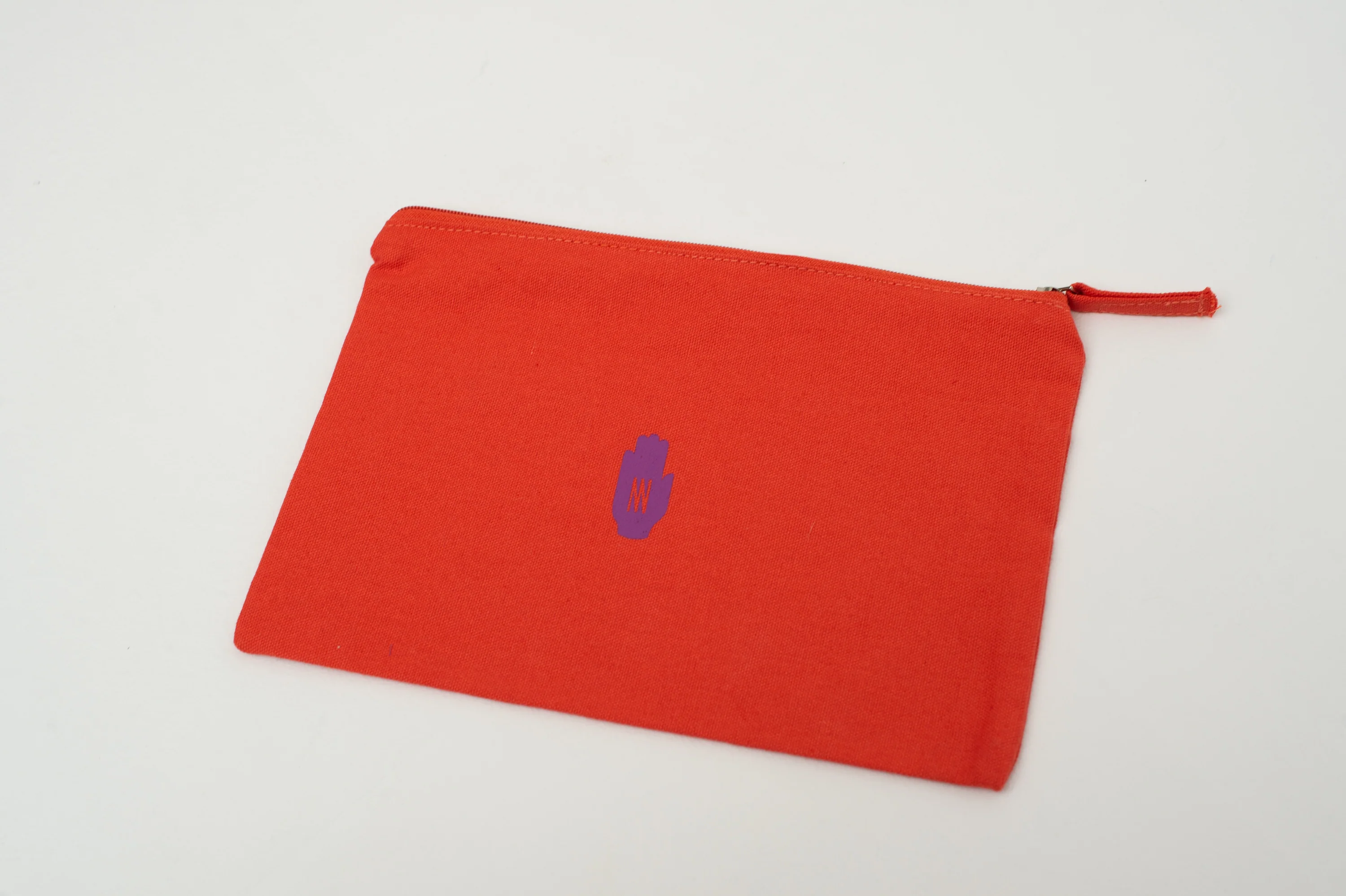 Clutch in flame - Image 4