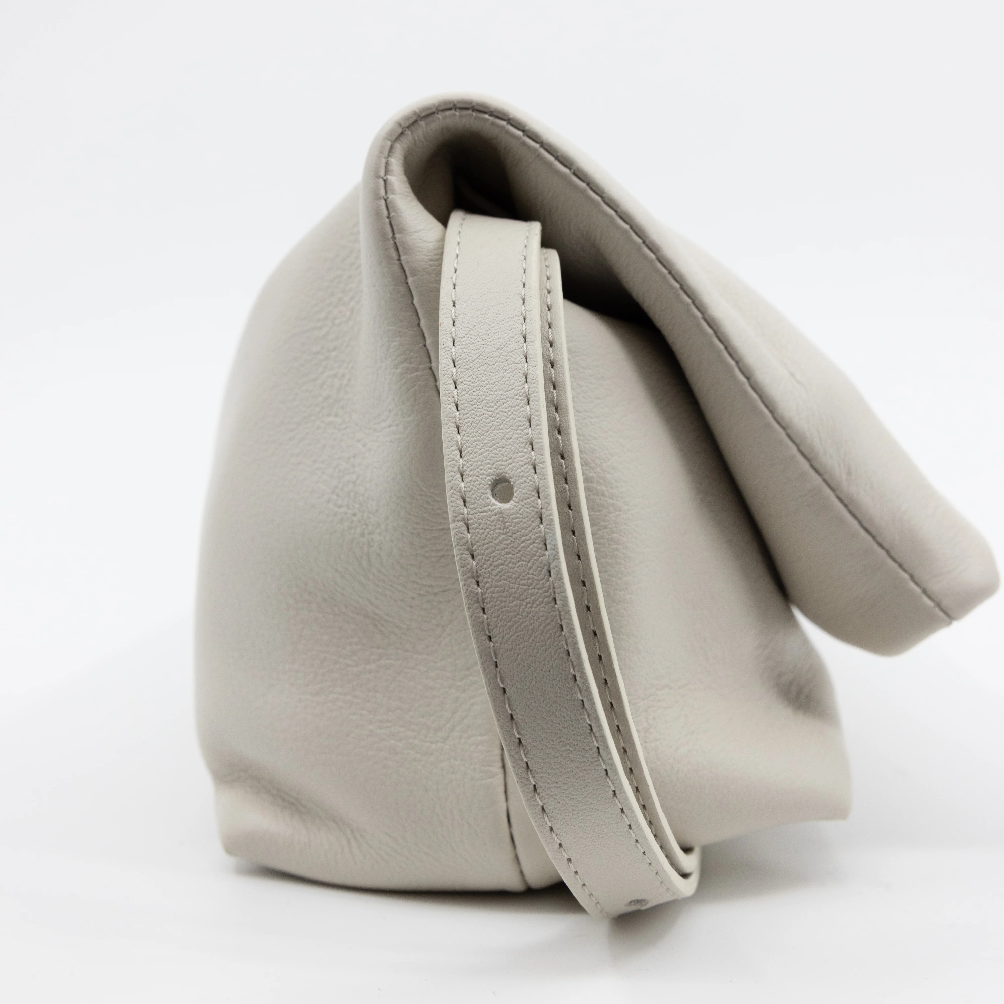 Gennaro handtas in cream - Image 7