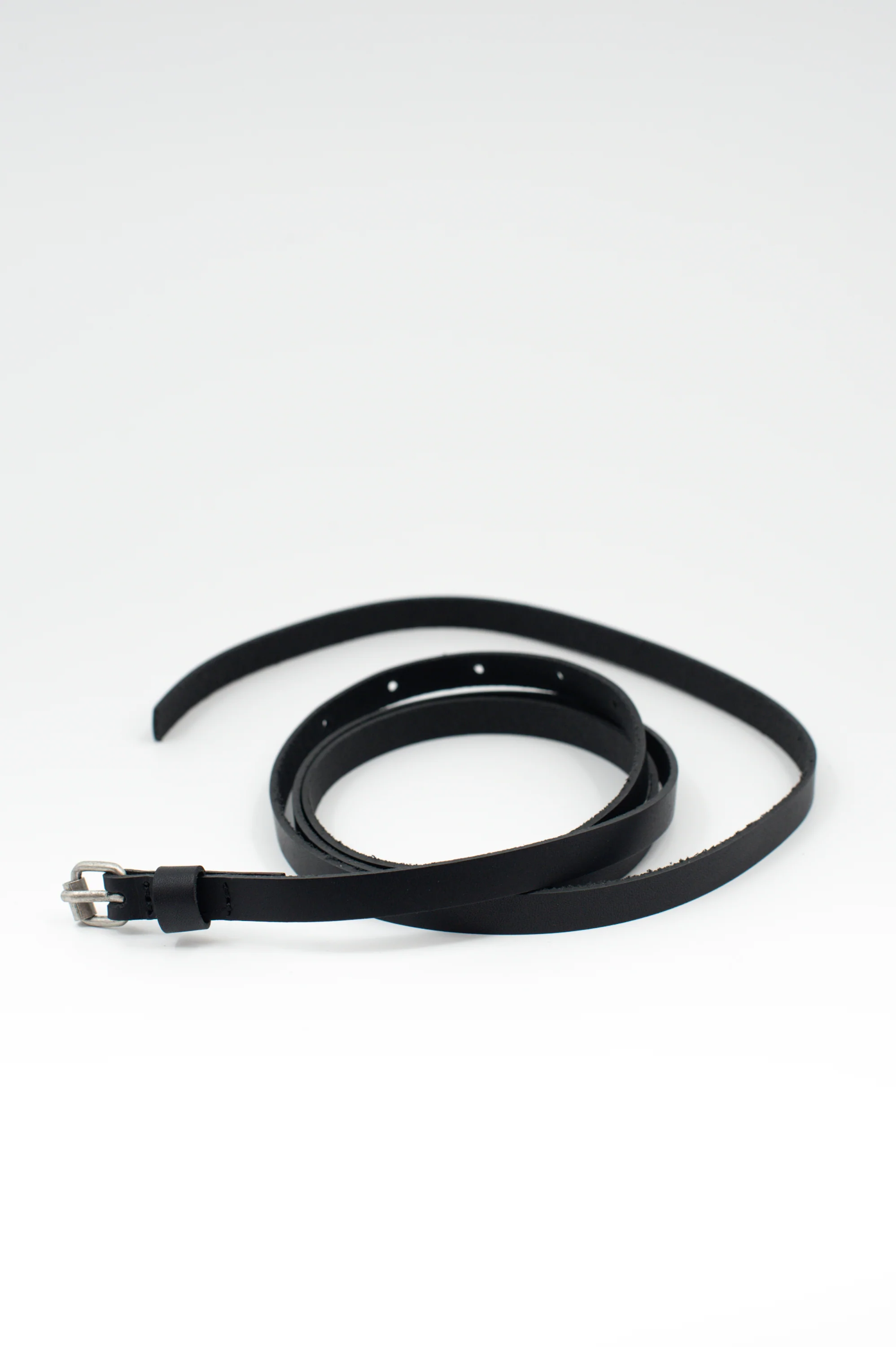 Dunne zwarte riem