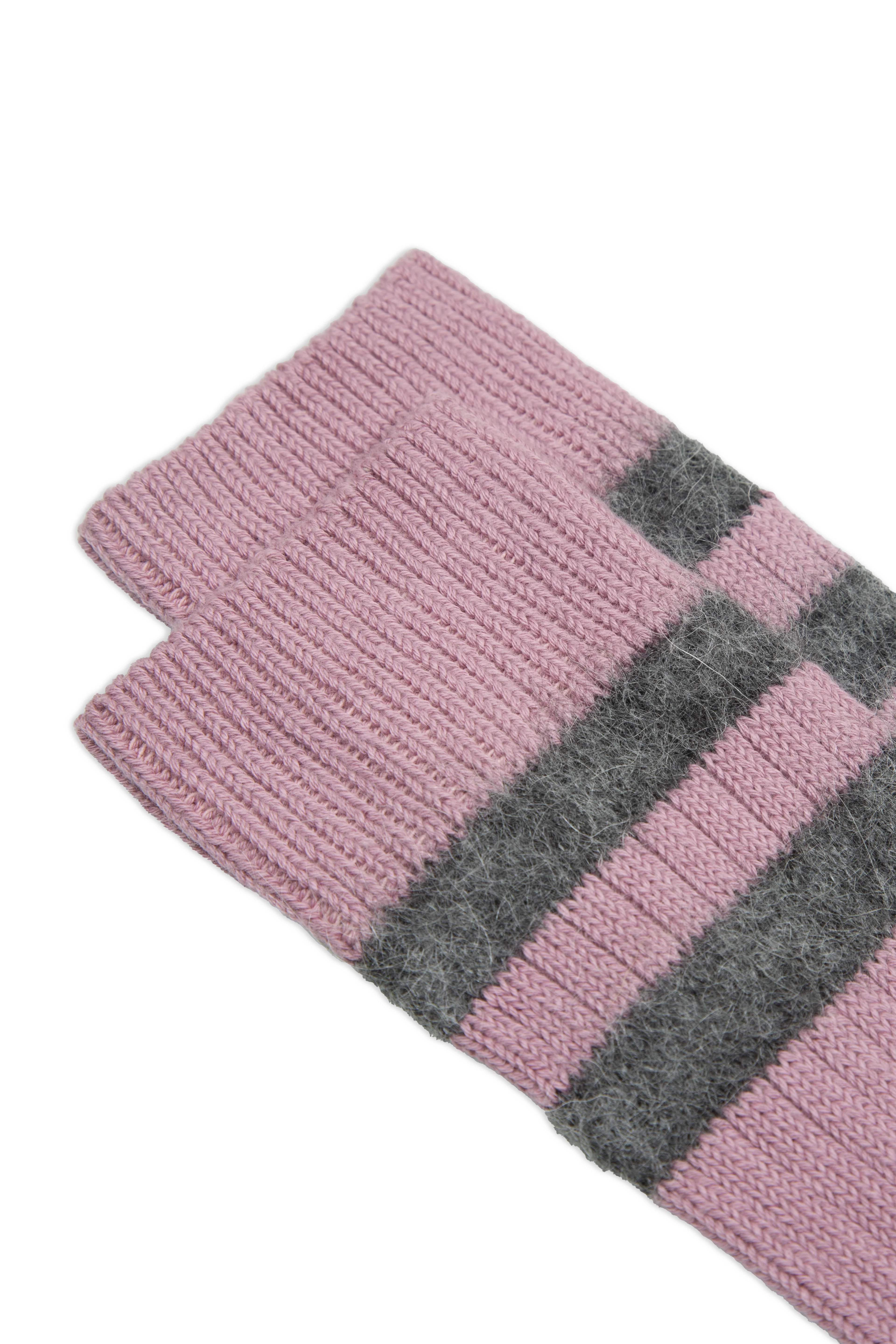 ANT45 | Kola sok - pink - Image 2
