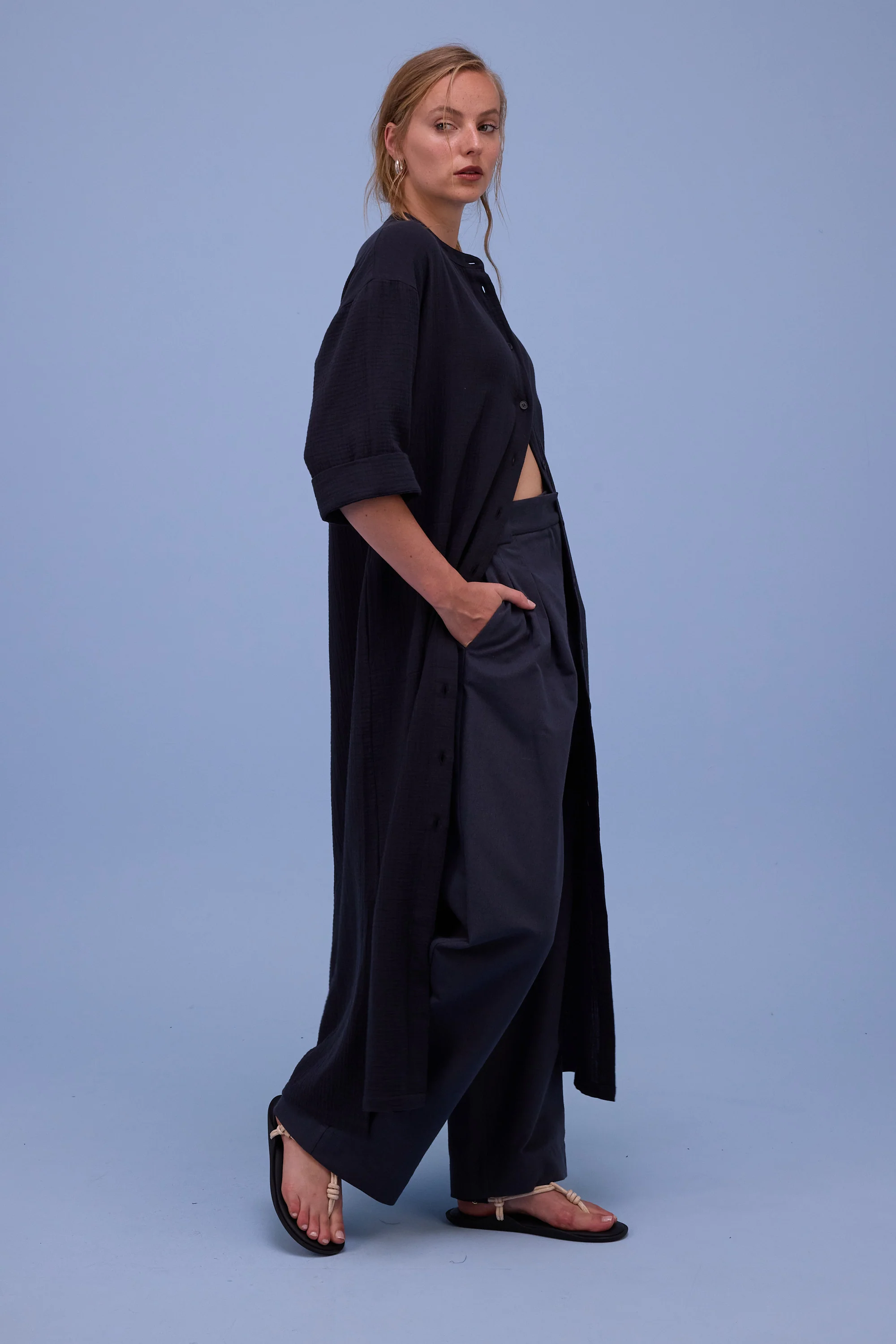 Halina jurk in off-black tetra - Image 4